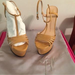 GIUSEPPE PLATFORM SANDAL